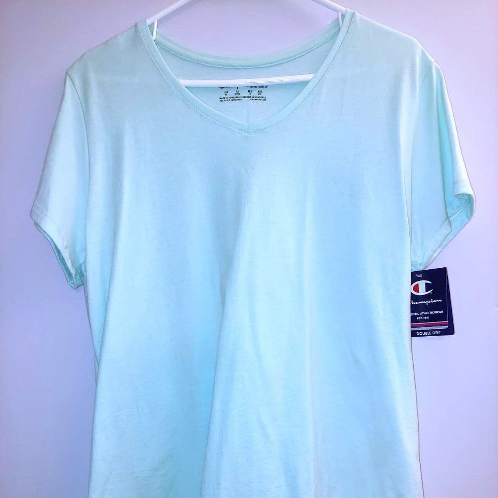 Champion V-neck Tee